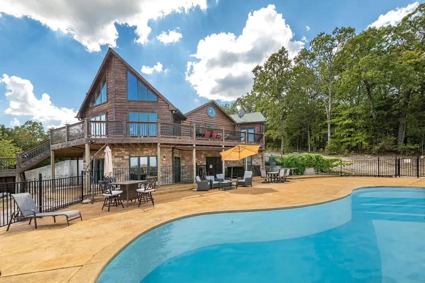 5BR Table Rock Lake Getaway |Hot Tub, Pool Games - Image 1