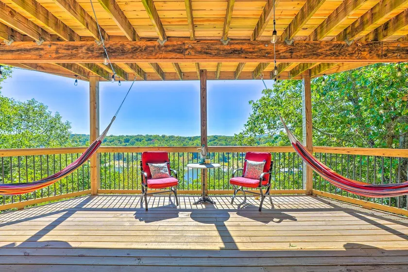 Colorful Golden Getaway w/ Panoramic Views! - Image 1