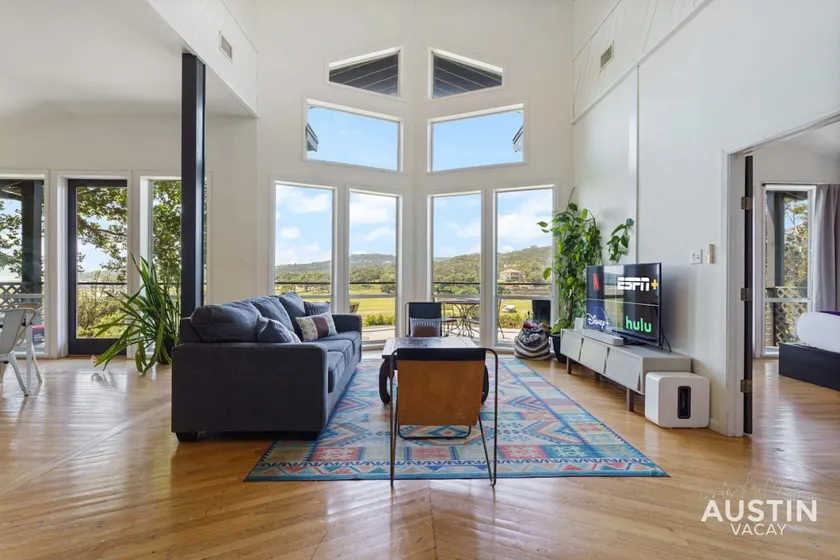 Sunset Waterfront w Pool and View on Lake Travis - Image 1