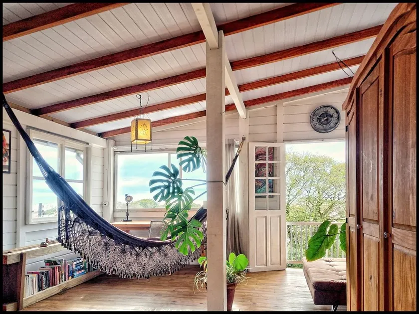Cabin with sea view, sunrise and full moon. - Image 1