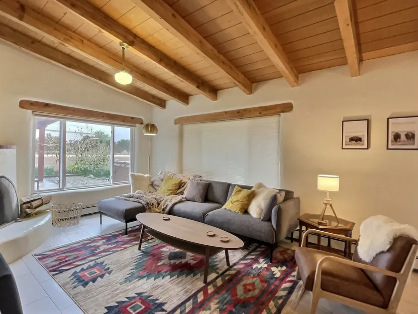 The Orchard House in Arroyo Seco - Image 1