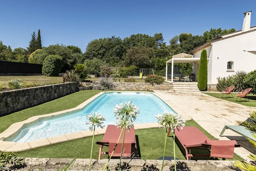 LUXURY 3 BED VILLA with AMAZING VIEW and PRIVATE HEATED POOL in GORGEOUS GARDENS - Image 1