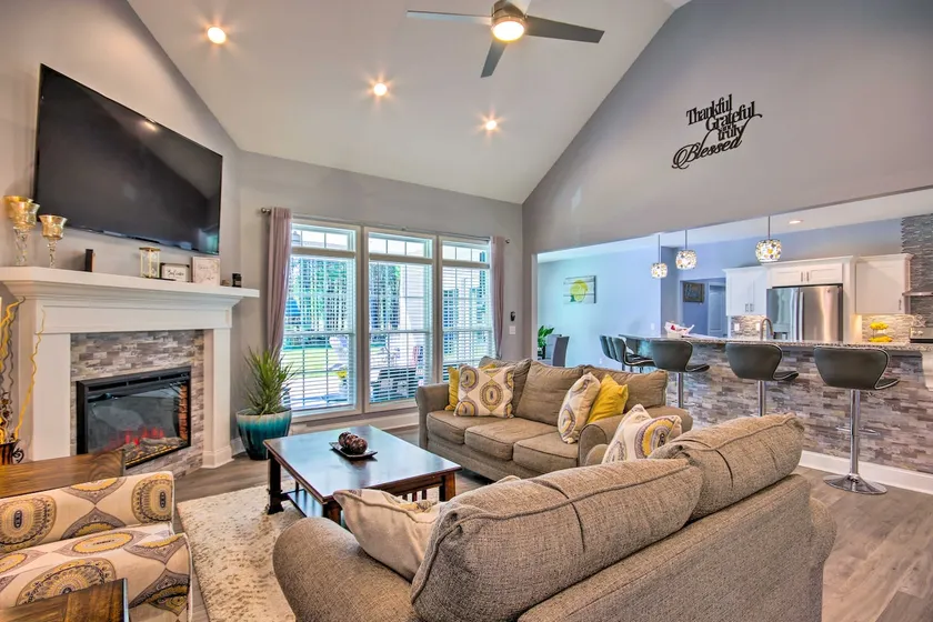 Bright Hopkins Home w/ Game Room & Fire Pit! - Image 1