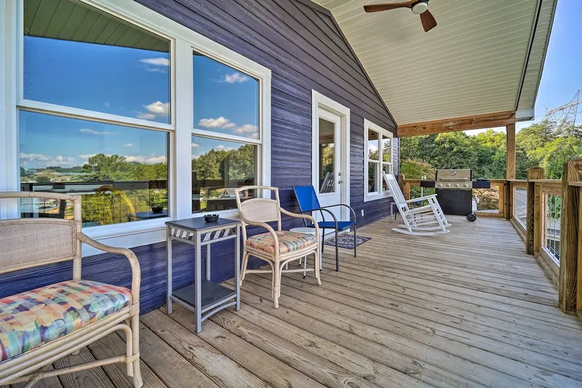 Bean Station Cottage: Unobstructed Lake Views - Image 1