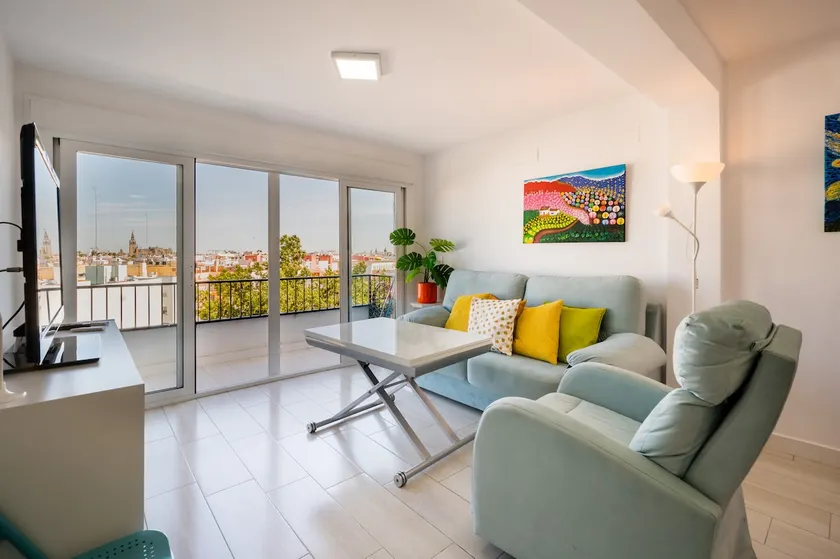 Apartment with views - Triana - 3Bd1Bth - Image 1