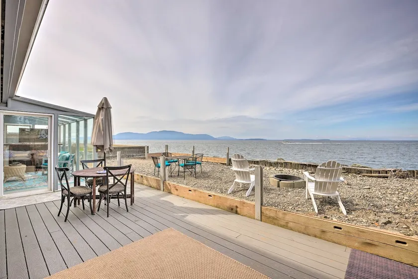 Oceanfront Ferndale Oasis w/ Fire Pit, Grill! - Image 1