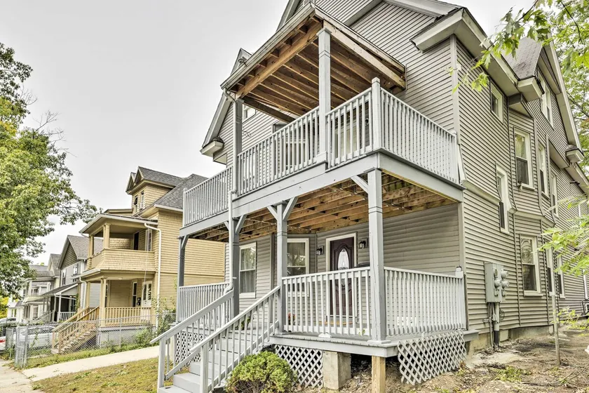 2 Mi to Downtown: Springfield Apt w/ Balcony! - Image 1