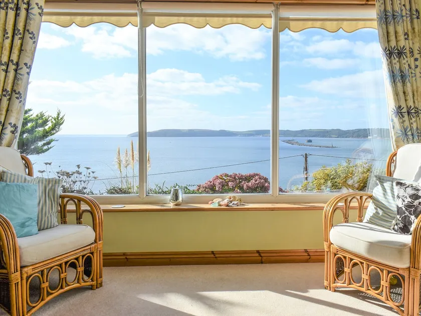 Sea Cottage - Image 1