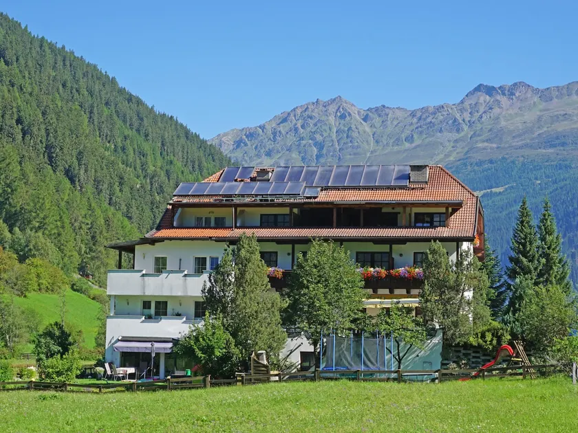 Kinderfreundliche Wohnung mit Garten | Bergblick | Haustiere erlaubt - Image 1