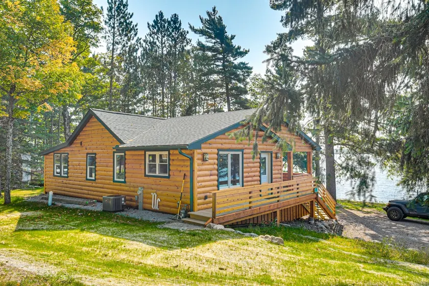 Quiet Lakefront Conover Cabin Near ATV Trails - Image 1