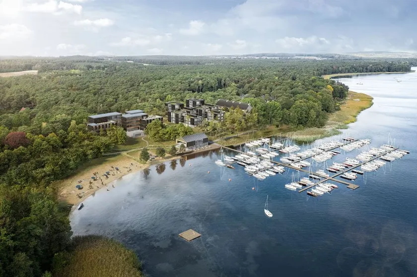 Luxury apartment with lake view - Image 1