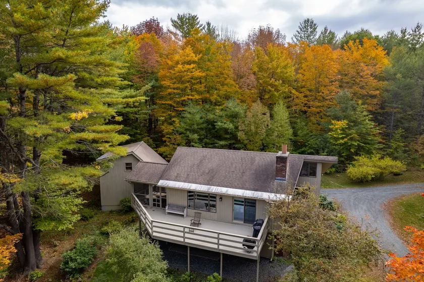 Top of the Hill House with Hot Tub & Game Room - Image 1