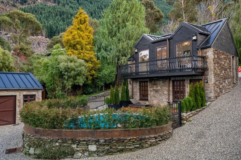 Alpine Cottage | Swimming pool | Lake and Mountain Views - Image 1