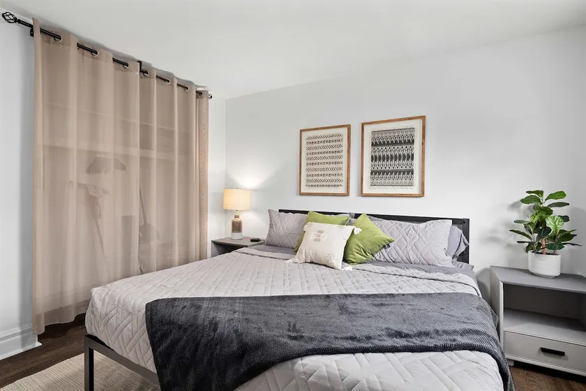 Brand New 1BR Flat, Cozy King Suite - Image 1