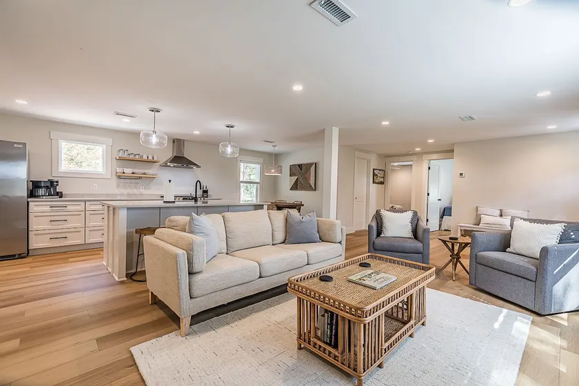 Newly Renovated LowCountry Cottage with Marsh Views - Sleeps 6 - Image 1