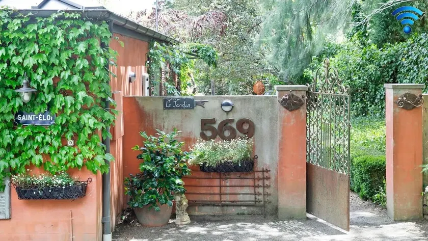 Saint Eloi – the garden - Image 1