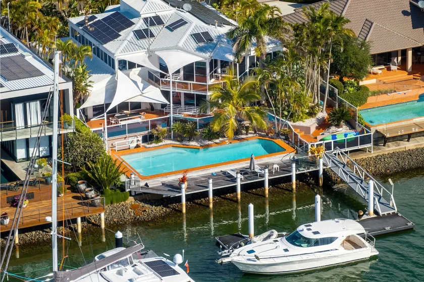 Magnificent Waterfront Living with Pontoon & Pool - Image 1