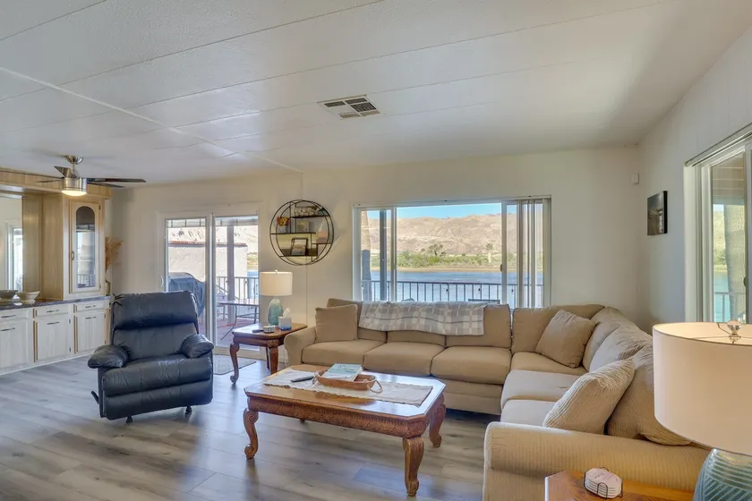 Maison à Bullhead City au bord de la rivière, avec balcon ! - Image 1