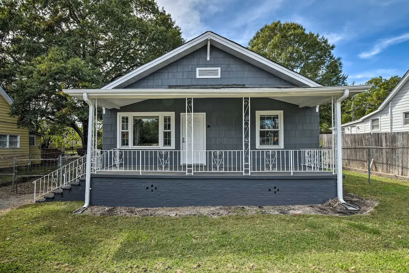 Walk to Parks & Dining! Cozy Greenville Home - Image 1