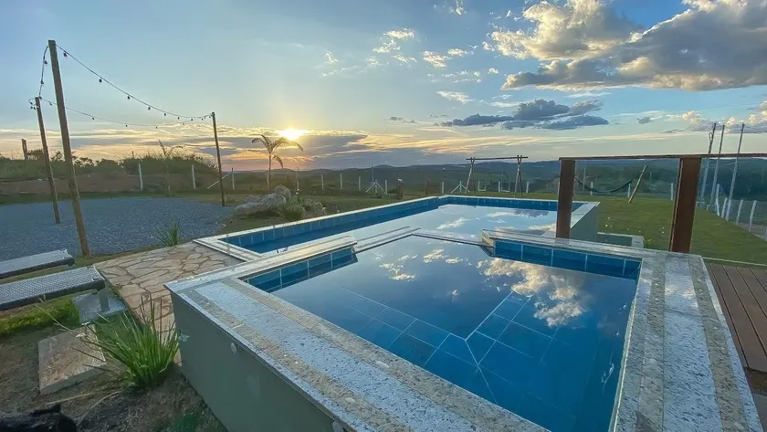 JAR. House with a view and infinity pool - Image 1