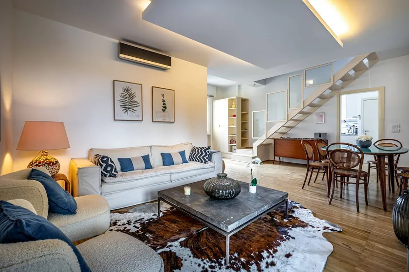 YiD Penthouse on Florence River with parking - Image 1