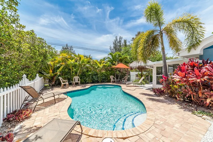 Lazy Daze: 3 Houses to Beach! Private Pool by Anna Maria Life Vacation Rentals - Image 1