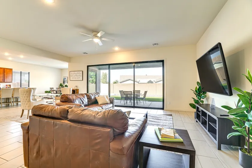 Easy Stadium Access! Modern Glendale Getaway - Image 1