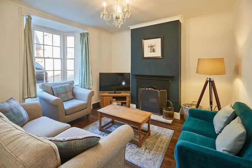 Host & Stay - Hall Garth - Image 1
