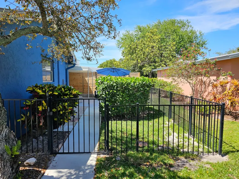 Serene Cottage in Stuart - Image 1