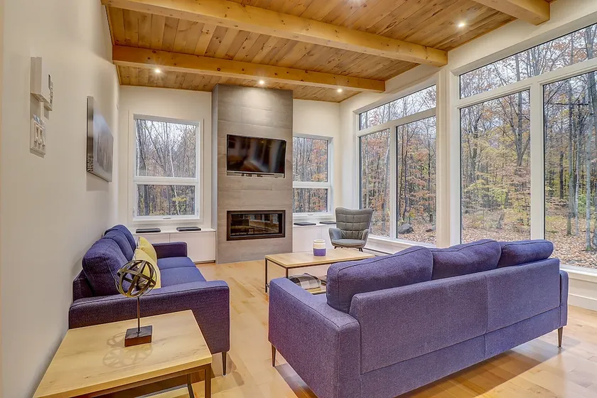 Modern Forest Chalet | Near Mont-Orford - Image 1
