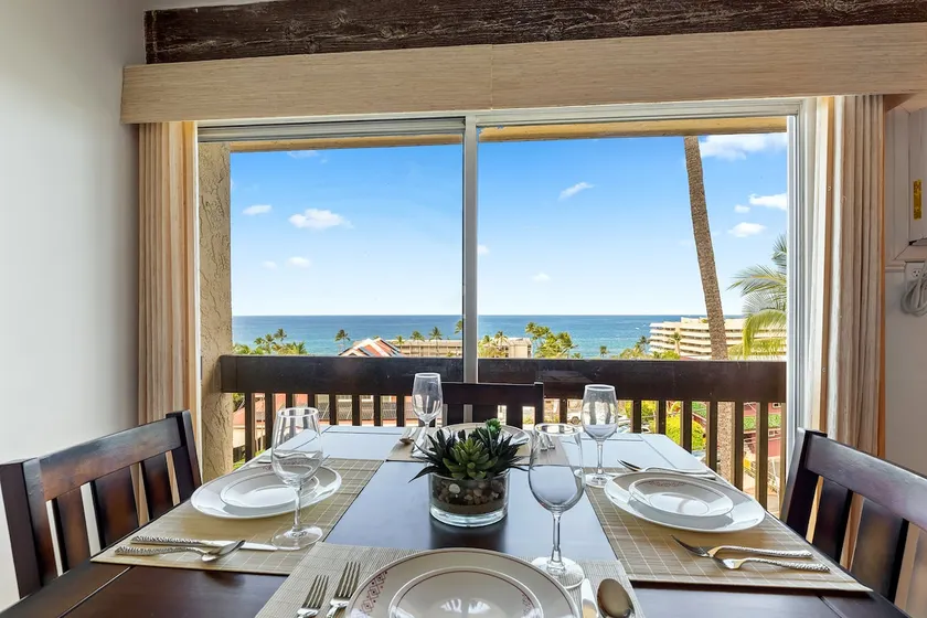 Kona Mansions - 5-minute Walk to Honl's Beach - Image 1