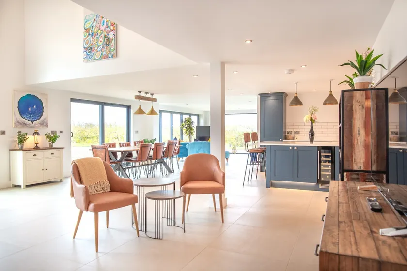 Orchard Barn - Luxury 4 BD Barn Conversion! - Image 1