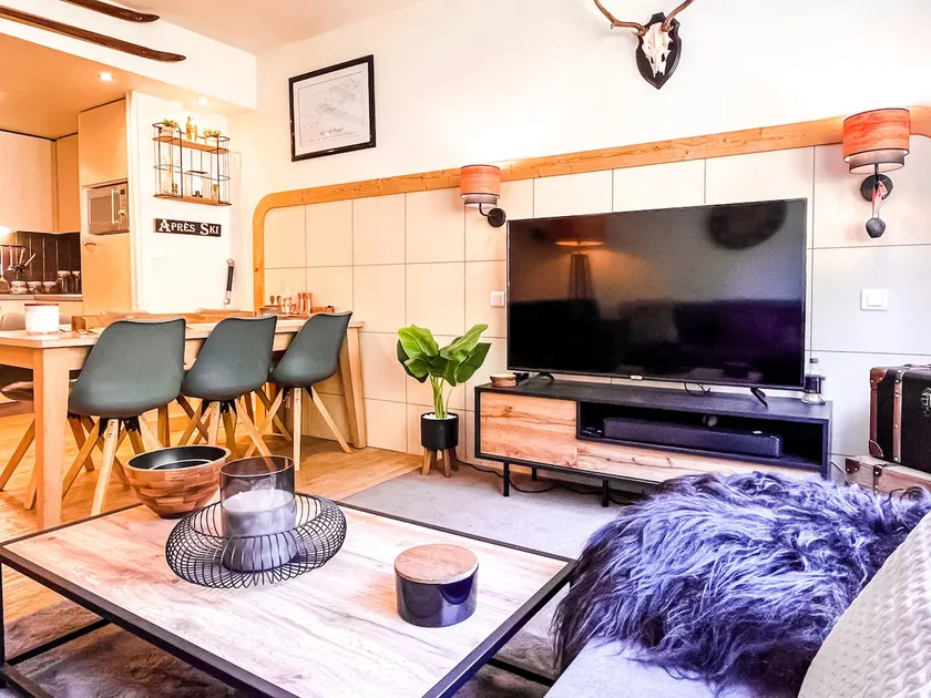Large 2-Bedroom Apartment, Centre of Flaine Foret - Image 1