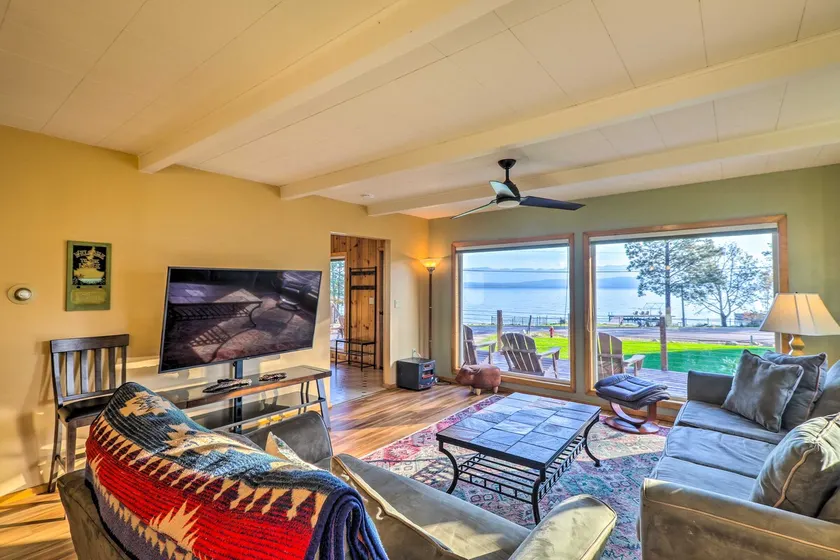 Lakeside Cabin w/ Beach ~ 14 Mi to Ski Area! - Image 1