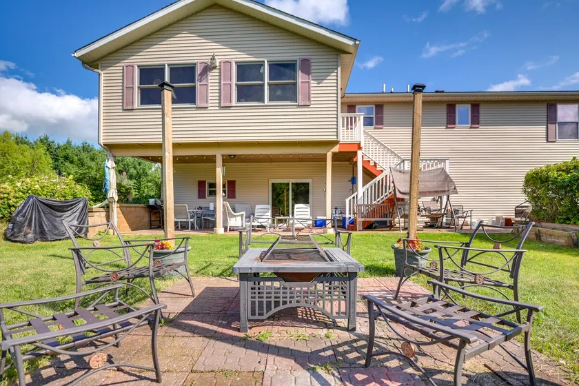 Chic Apple River Escape w/ Fire Pit! - Image 1