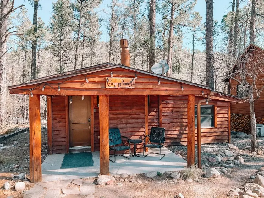 Cozy Cabin I Near Shops | Spacious Deck - Image 1