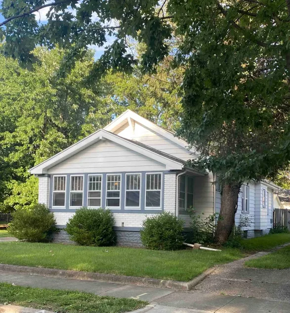 Charming Bungalow, Sleeps 6, Pet Friendly - Image 1