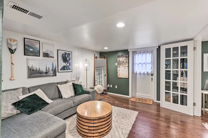 3 Mi to Dtwn, 4 Mi to Lumen Field: Queen Anne Apt! - Image 1
