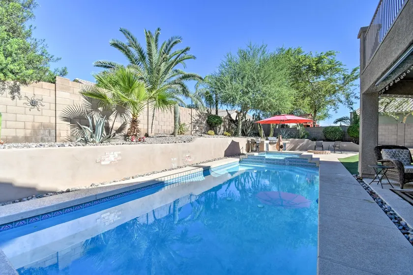 Hot Tub & Mtn Views! Family Getaway in Mesa - Image 1