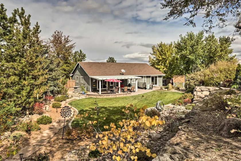 Hot Tub & Fire Pit: Reno Gem 12 Mi to Skiing - Image 1