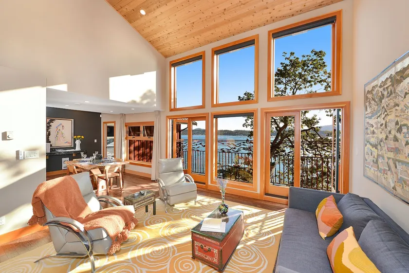 Salishan Tree House Suite by EMR Vacation Rentals - Image 1