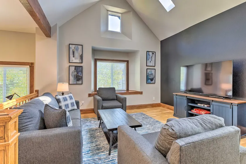 Deck + Fenced Yard: Capitol Hill Townhome - Image 1