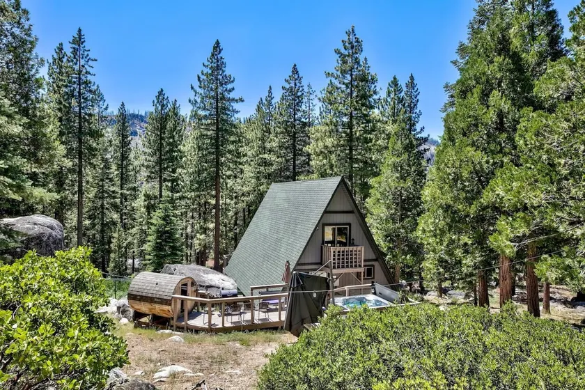 Rentier-A-Frame-Hütte, Whirlpool, Haustiere erlaubt - Image 1