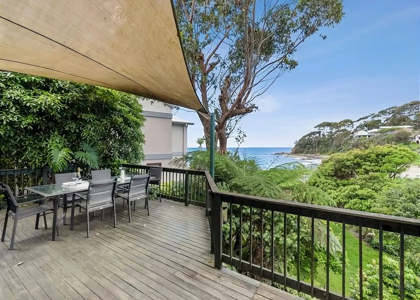 Beachfront at Malua managed by Batemans Bay Accom - Image 1