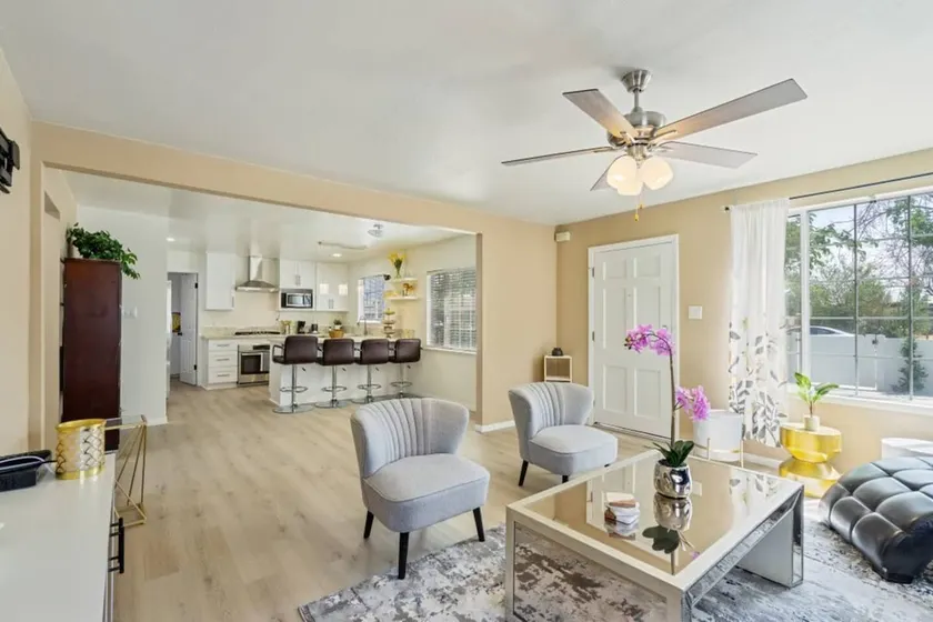 Spacious 2BD Near AV Medical | Long Stay Ready - Image 1