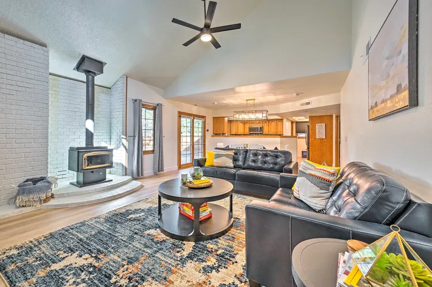Spacious Flagstaff Home w/ Hot Tub & Grill! - Image 1