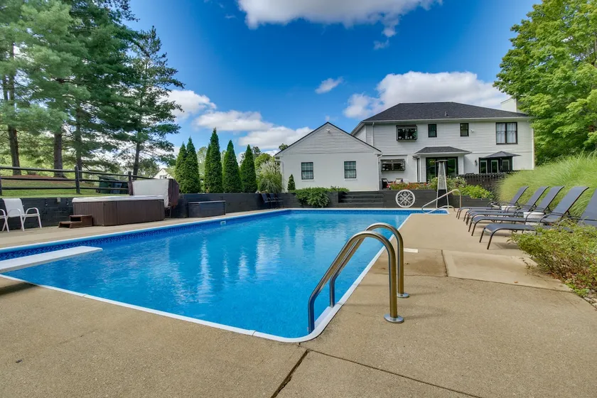 Luxury Maineville Villa w/ Private Pool & Deck - Image 1