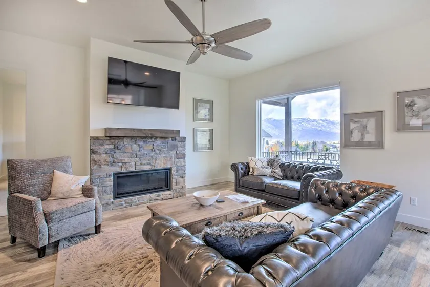 Scenic Eden Gem w/ Hot Tub ~ 6 Mi to Ski Area - Image 1