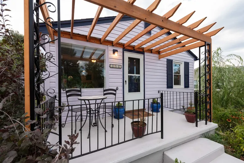 Private 2BR Bungalow | Kids Playset + Toys - Image 1