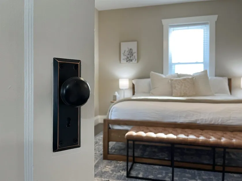 King Beds, Family & Pet Friendly - Image 1